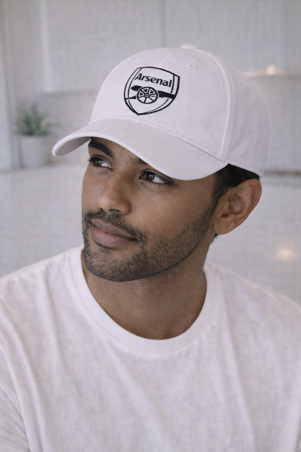 Arsenal White Crest Baseball Cap